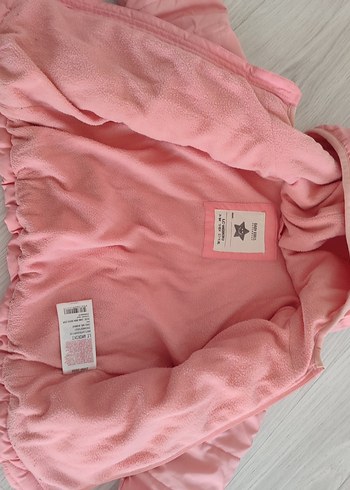 4 Yaş Beden Kız Çocuk Pembe Kapüşonlu Fermuarlı Mont