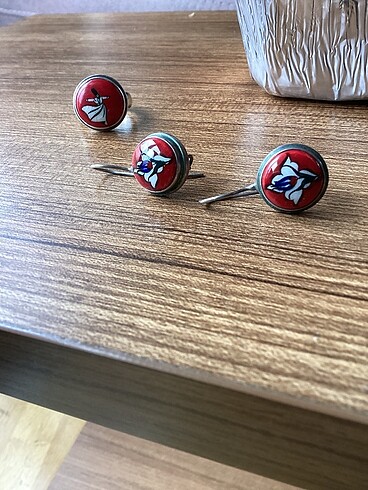 Kurshuni Yüzük ve küpe takım
