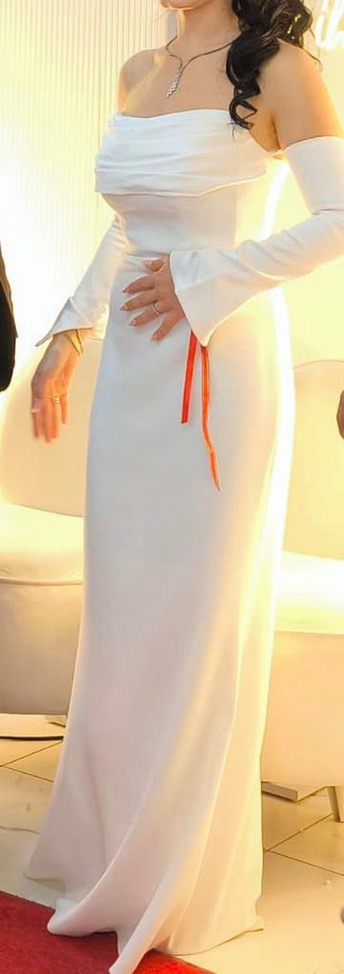 Straplez Uzun Kollu Beyaz Düz Abiye - Görsel 2