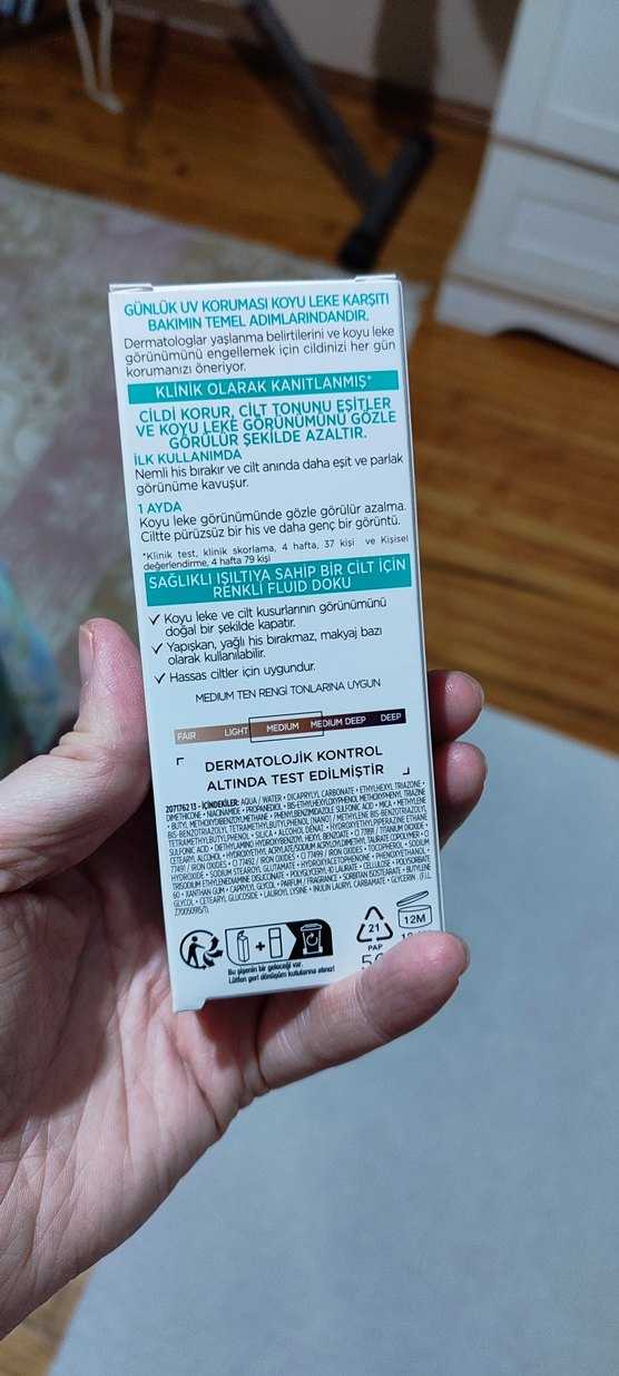 L'Oréal Paris Bright Reveal Renkli Güneş Kremi SPF 50 medium - Görsel 2