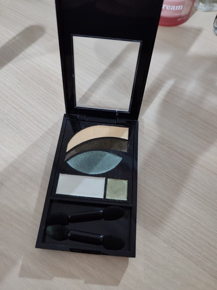 Revlon PhotoReady Göz Farı Paleti 535 - Görsel 3