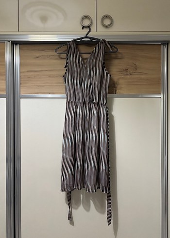 Önü V Yaka Zebra Desenli Hamile Tulum - Görsel 2