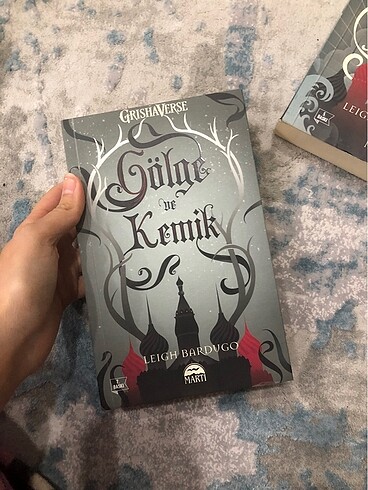 Gölge ve Kemik