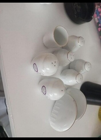 Tuzluk ve 2 kayık tabak 
