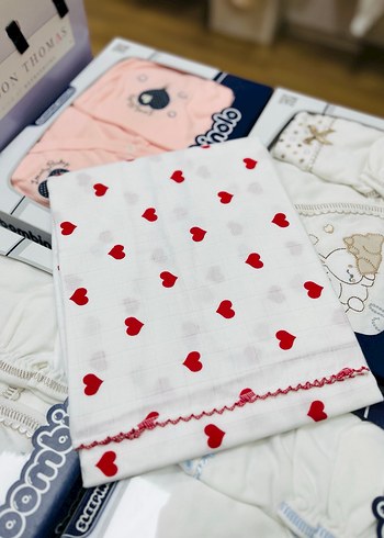 Beyaz Pamuklu Kalp Desenli müslin örtü - Görsel 2