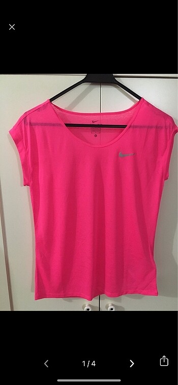Nike pembe tişört