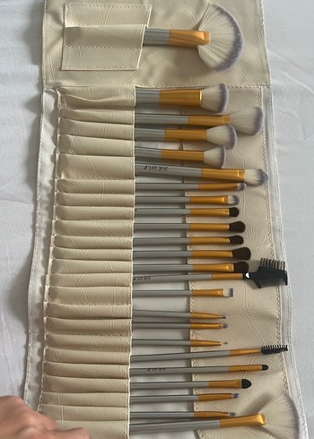 Bej ve Gri 24 Parça Makyaj Fırçası Seti - Görsel 2