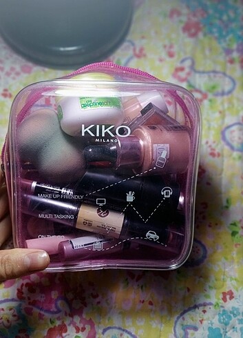 Kiko Kiko makyaj çantası 