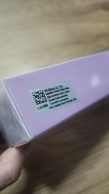 DKNY Mad D121 Kadın Parfümü / DKNY Be Delicious