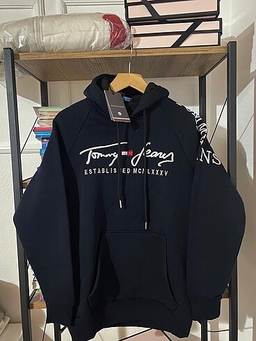 Tommy Sweatshirt