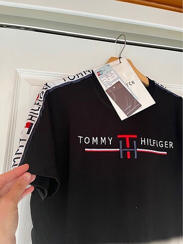 Tommy Tshirt