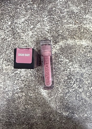 Huda Beauty gloss