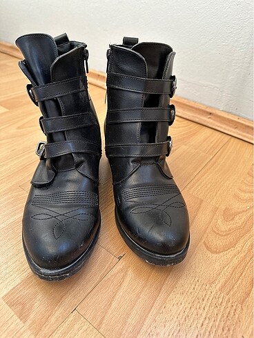 Deichmann Kadın topuklu bot