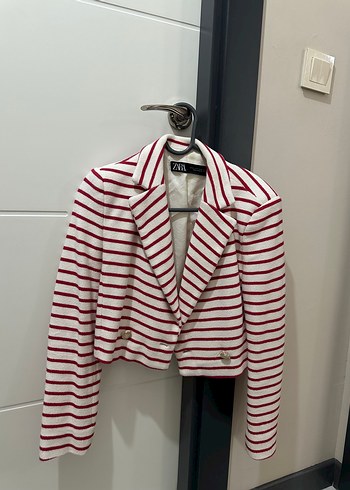 Zara Kirmizi Beyaz Cizgili Crop Blazer Ceket