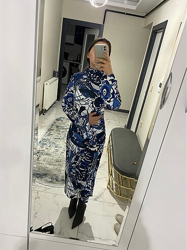 H&M Desenli yırtmaçlı elbise