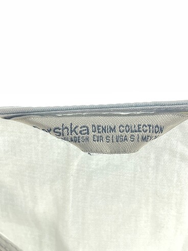 s Beden çeşitli Renk Bershka Askılı %70 İndirimli.