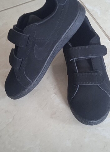 31 Beden siyah Renk Nike çocuk spor ayakkabı 