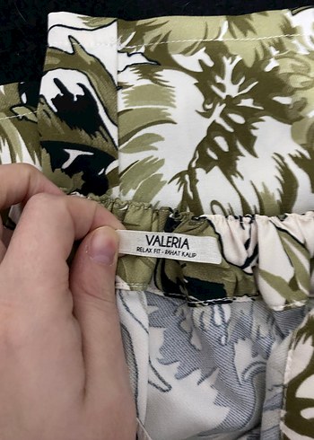 Kadın Çok Renkli Baskılı Dar Kesim Pantolon - Görsel 3