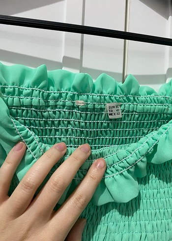 Yeşil Fırfırlı Straplez Uzun Kollu Bluz - Görsel 2