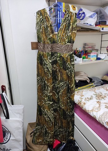 Kahverengi V Yakalı Kemerli Uzun Bohem Elbise - Görsel 5