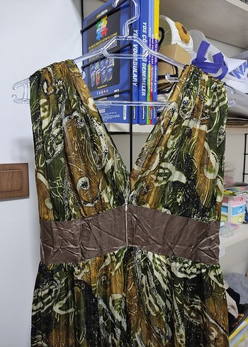 Kahverengi V Yakalı Kemerli Uzun Bohem Elbise - Görsel 7