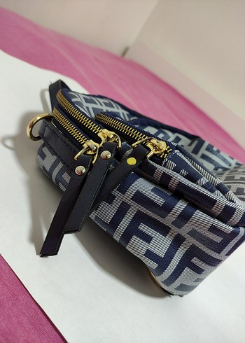 Fendi Marka Küçük El/Sırt Çantası - Görsel 4