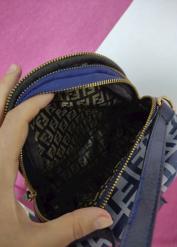 Fendi Marka Küçük El/Sırt Çantası - Görsel 6