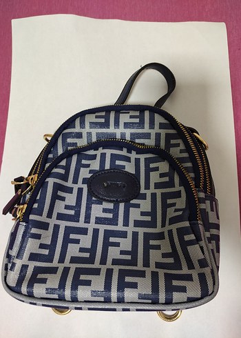 Fendi Marka Küçük El/Sırt Çantası - Görsel 2