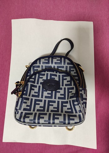 Fendi Marka Küçük El/Sırt Çantası - Görsel 3