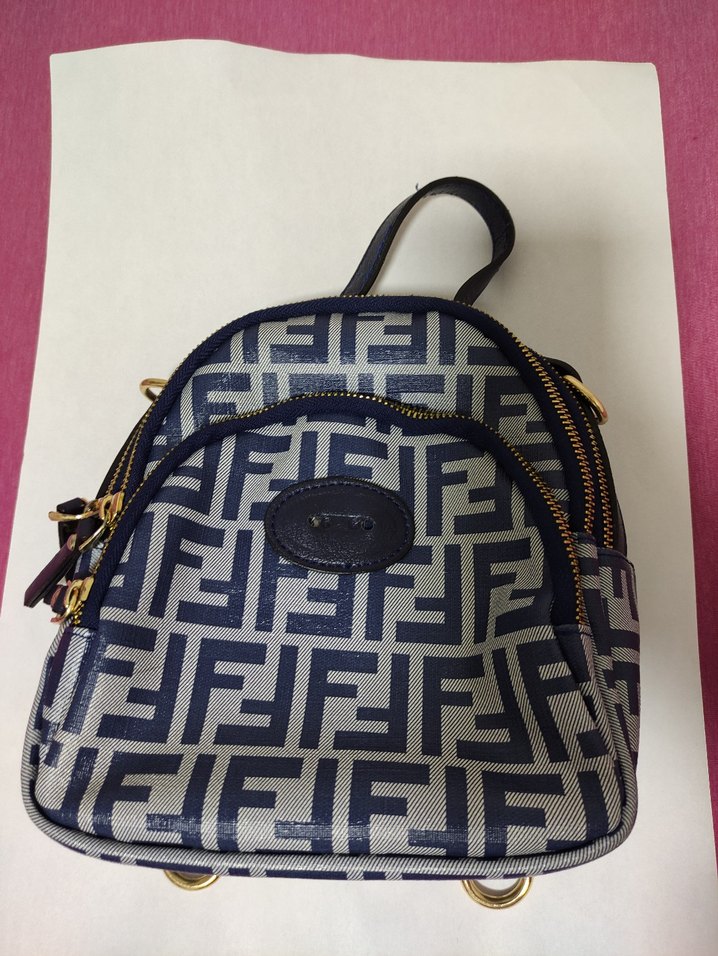Fendi Marka Küçük El/Sırt Çantası - Görsel 2
