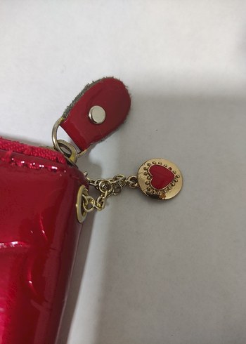 Parlak Kırmızı Kalp Nakışlı Kalp Charmlı Kadın Cüzdanı - Görsel 6