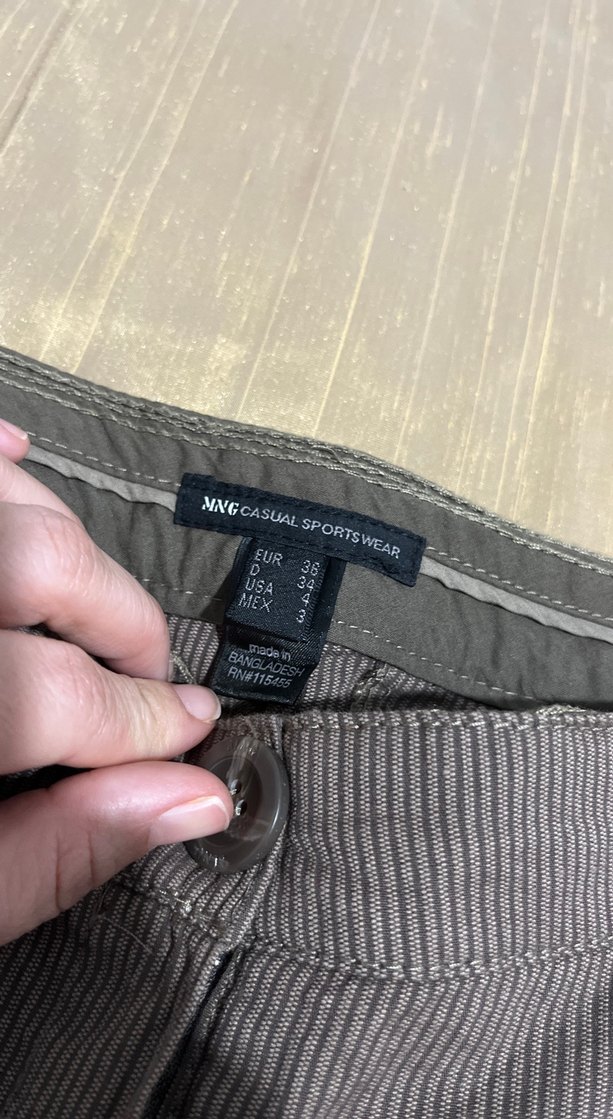 Gri Pilili Midi Kadın Kumaş 
Pantolon - Görsel 3