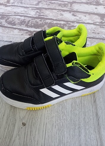 34 Beden siyah Renk Adidas çocuk spor ayakkabı 