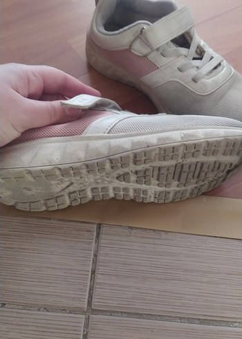35 Beden Kız Çocuk Beyaz Cırtcırtlı Spor Ayakkabı