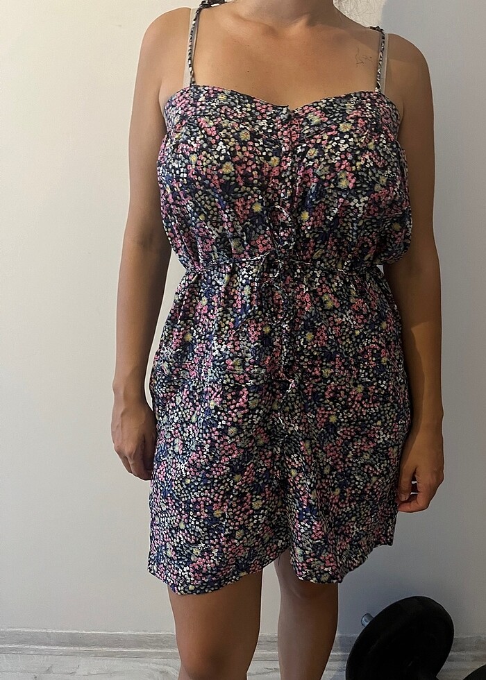 Çiçekli elbise - Görsel 2