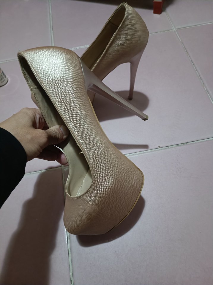 Bej Parlak Yılan Desenli platform topuklu ayakkabı - Görsel 4