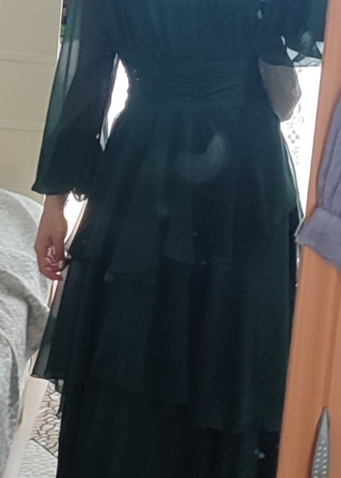 Yeşil şifon elbise  - Görsel 2