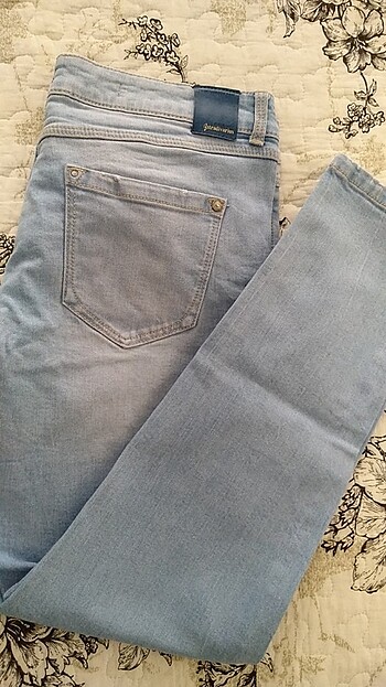 40 Beden Stradivarius jean yepyeni