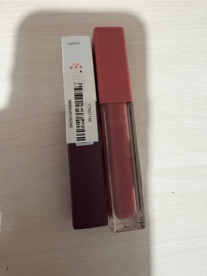 Maybelline Mat Ruj ve Pretty Beauty Likit Ruj - Görsel 3