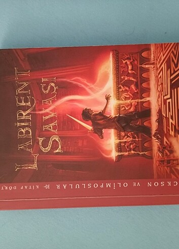  Percy Jackson ve Olimposlular serisi - Rick Riordan