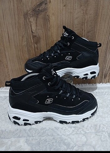 Skechers