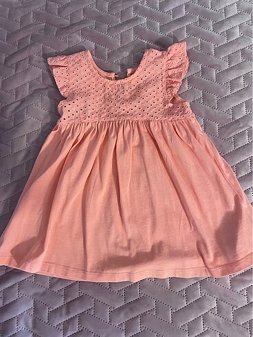 Pembe elbise
