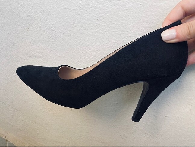 37 Beden Stiletto