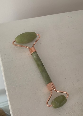 Yeşil Doğal Taş Yüz Masaj Aleti - Görsel 2