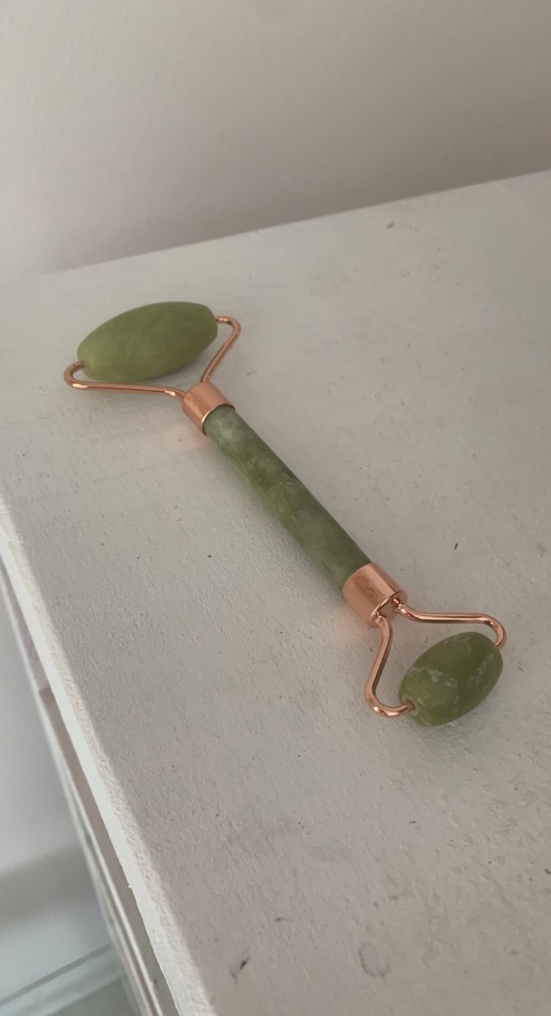 Yeşil Doğal Taş Yüz Masaj Aleti - Görsel 3