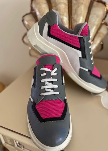 PRADA bayan - Görsel 3