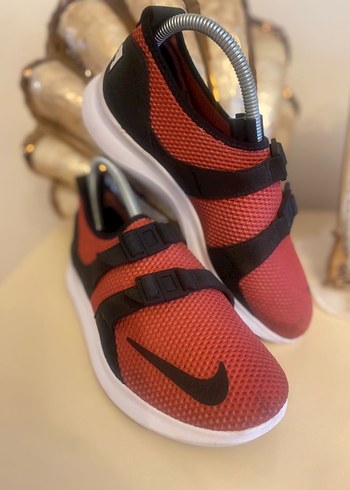 Kırmızı Kadın Spor Ayakkabı, Cırt Cırtlı, Blok Topuk - Görsel 3