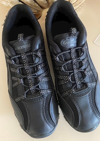 Siyah Dolgu Topuklu Bağcıklı Kadın Spor Ayakkabı - Görsel 2