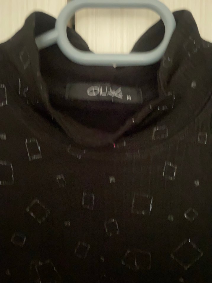 Kısa Kollu Siyah Yüksek Yakalı Kadın bluz - Görsel 2