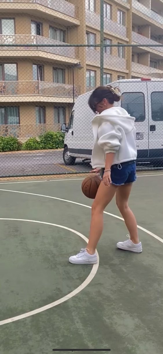 Beyaz Fermuarlı Kadın Ceket - Görsel 2